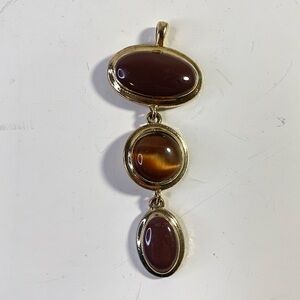 Vintage 80s/90s glass cabochon pendant gold tone drop cat’s eye
